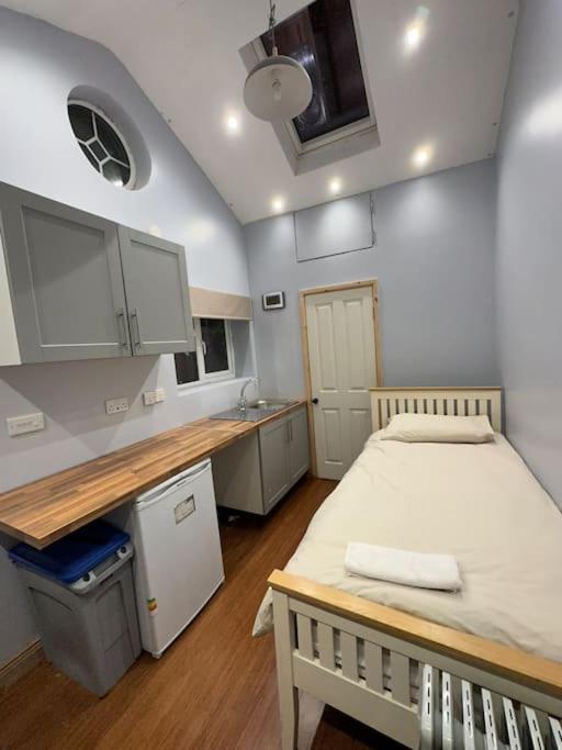 Cosy Quiet Single Studio Merton  Extérieur photo